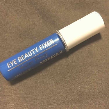 👀EYE BEAUTY FIXER👀
1200円くらいでドラッグストアとかで売ってる🙆‍♀️
リピ買いで3つ目だけど未だにこれよりいいアイプチがみつからない笑
いまだしっかり跡つかなくてちょっと他のアイ