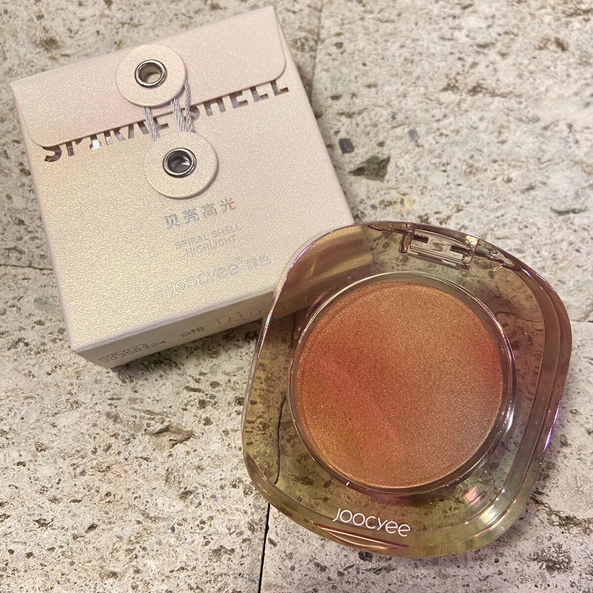 ダイヤモンドシェルハイライト 03 サンキス/Joocyee/パウダーハイライトを使ったクチコミ（2枚目）