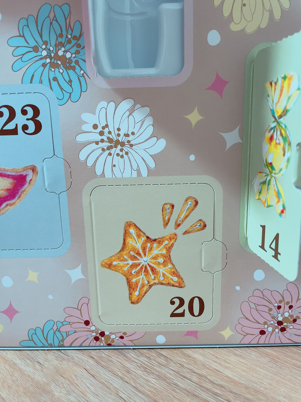 リップ トリートメントバーム/PAUL & JOE BEAUTE/リップバームを使ったクチコミ（1枚目）