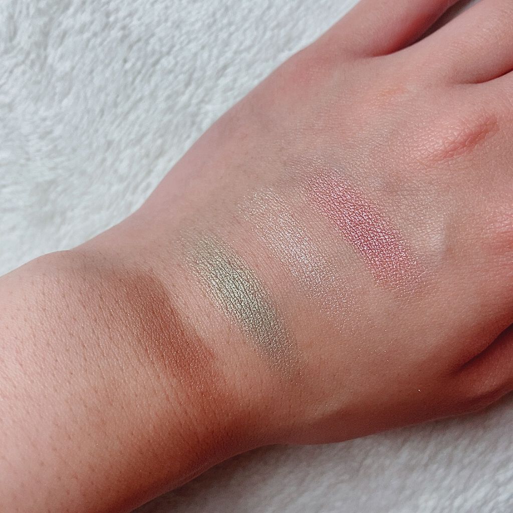 GENE TOKYO リラクシーアイシャドウ/DAISO/アイシャドウパレットを使ったクチコミ（2枚目）