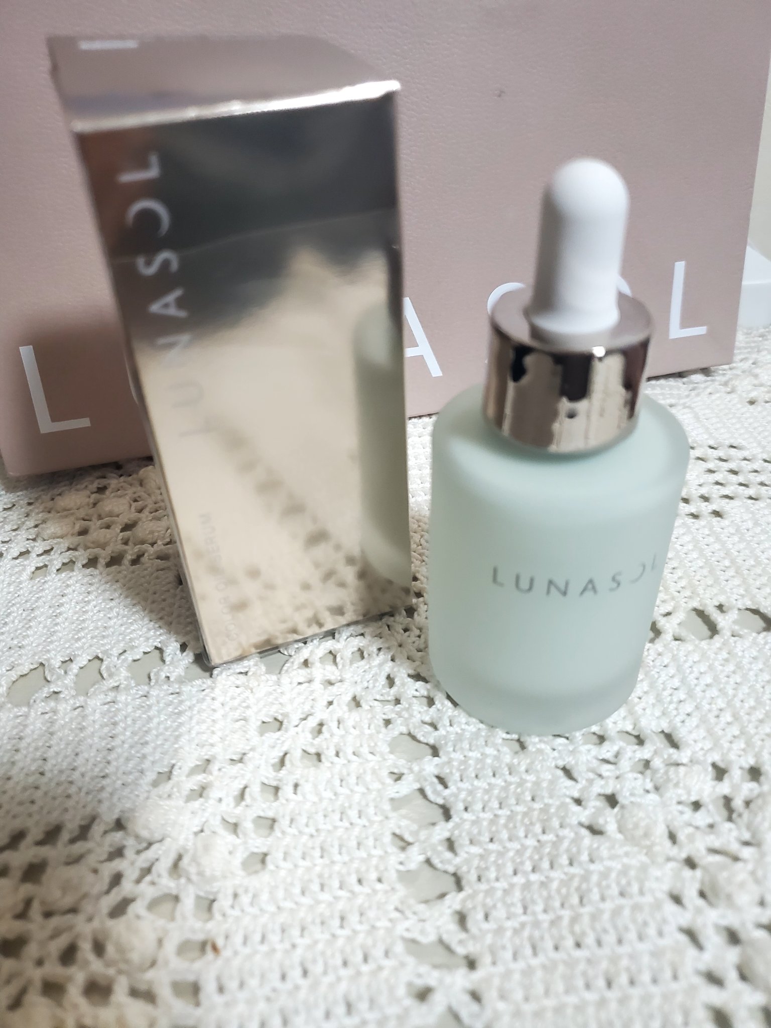 ルナソル カラーオイル セラム EX02 Lucent Mint(限定色)/LUNASOL/リキッドファンデーションを使ったクチコミ（2枚目）