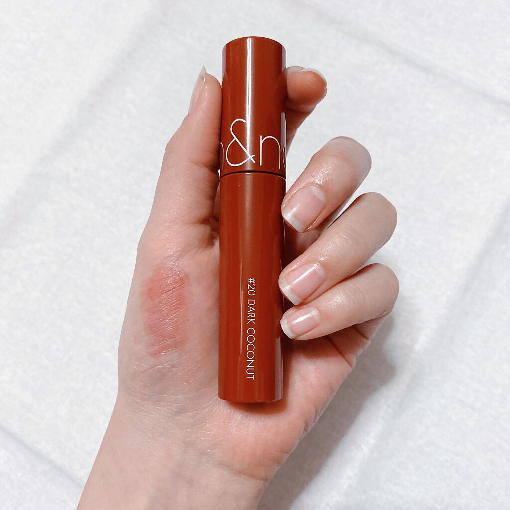 ジューシーラスティングティント/rom&nd/リップティントを使ったクチコミ（3枚目）