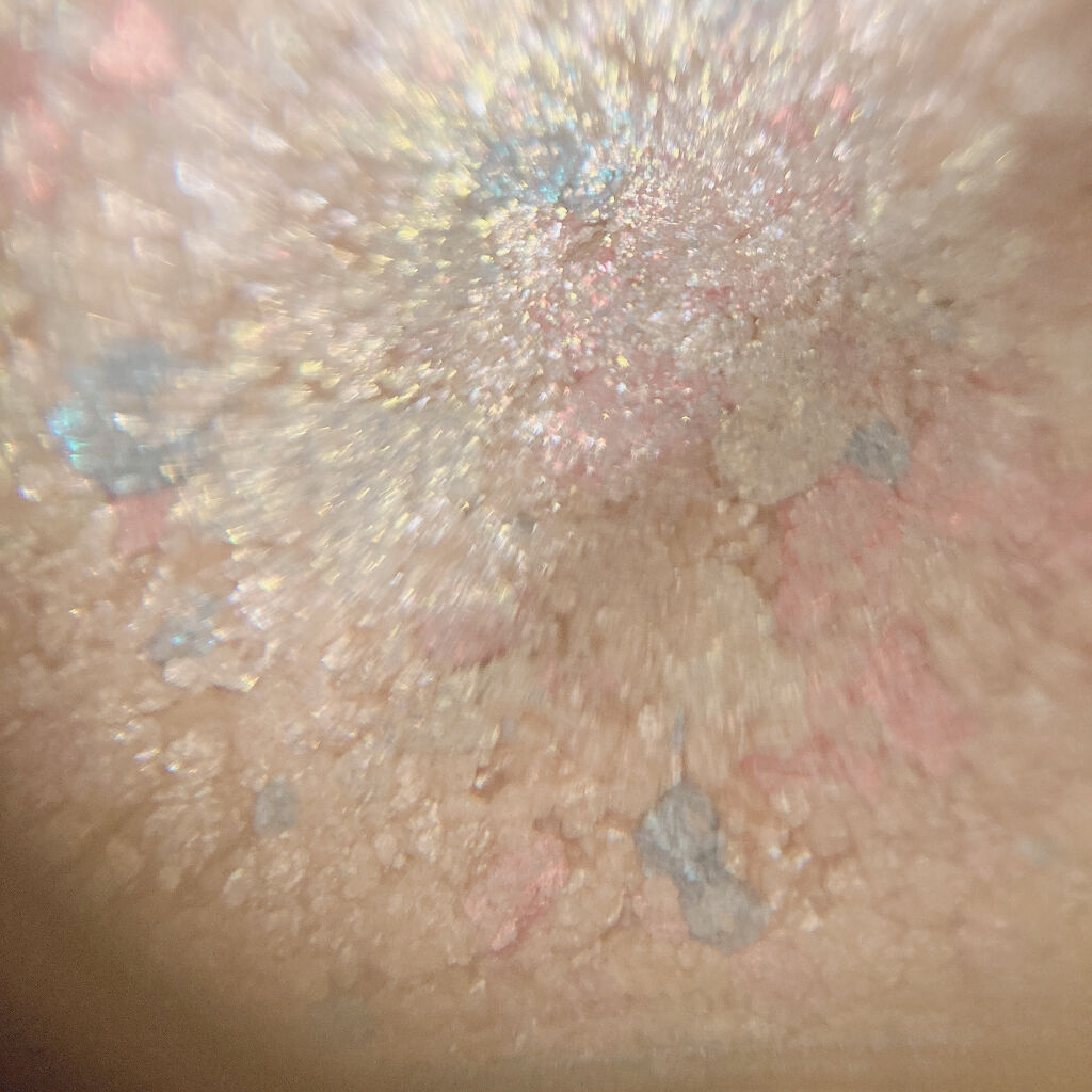 グリッタープリズム シャドウ/MISSHA/グリッターを使ったクチコミ（3枚目）