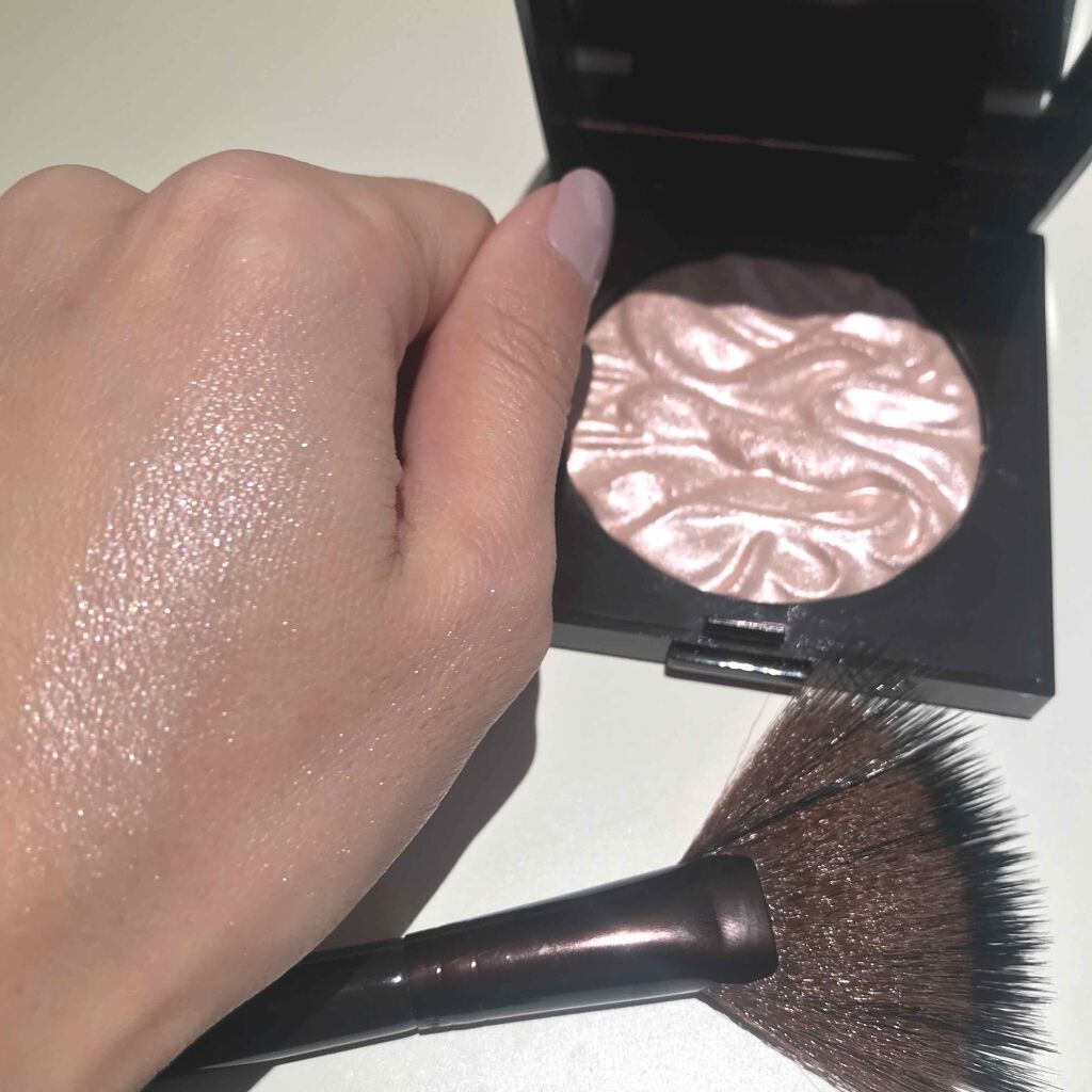 フェイスイルミネーター/ローラ メルシエ/パウダーハイライトを使ったクチコミ(2枚目)