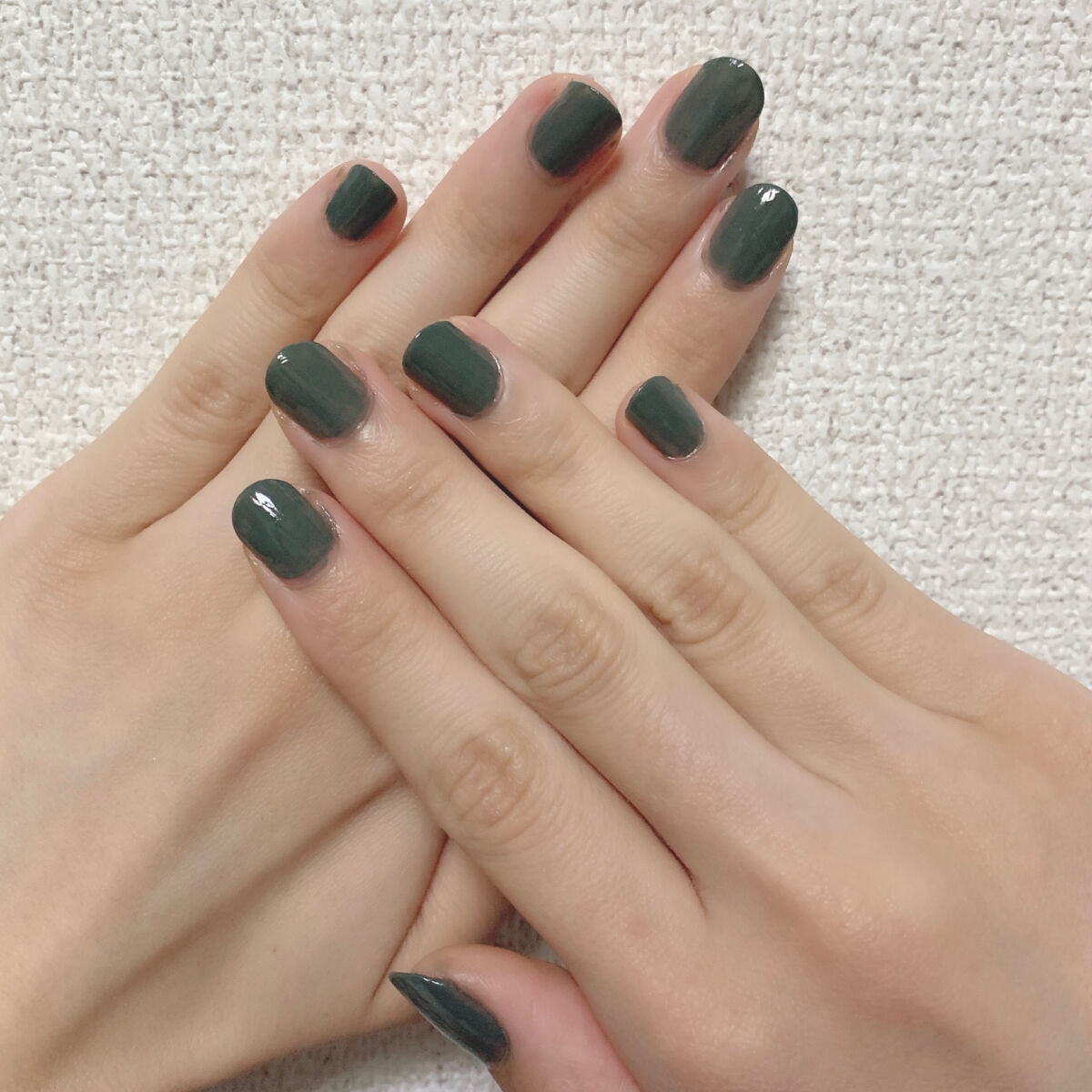 カラフルネイルズ N12 アーモンドグリーン/キャンメイク/マニキュアを使ったクチコミ（2枚目）