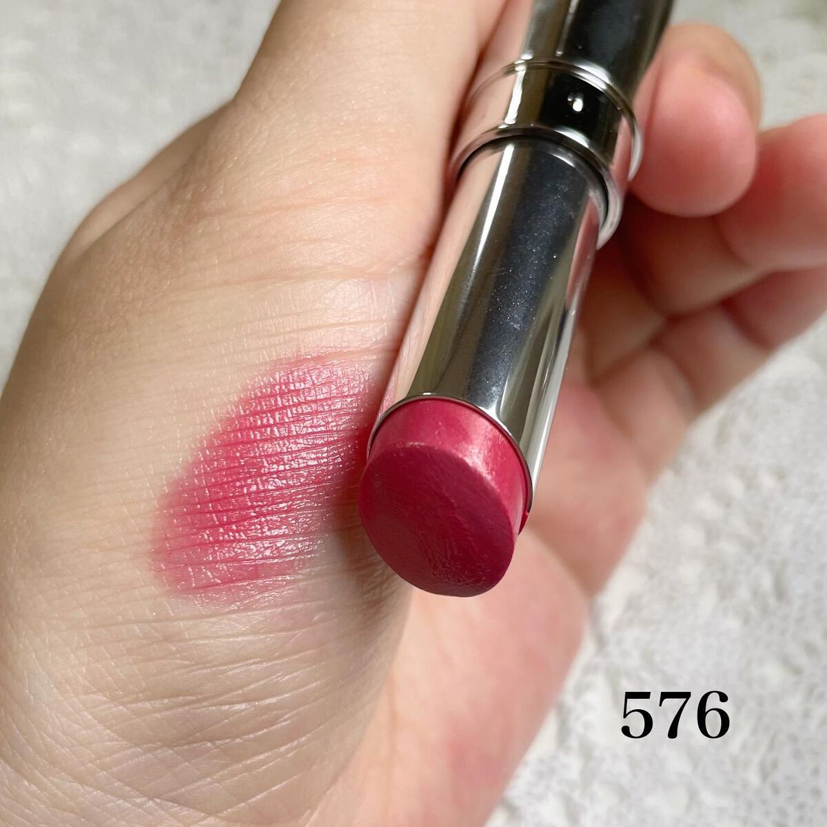 ゆき on LIPS 「8月購入品❣️値上がり前には買えずでしたが、2色GETしました..」(4枚目)