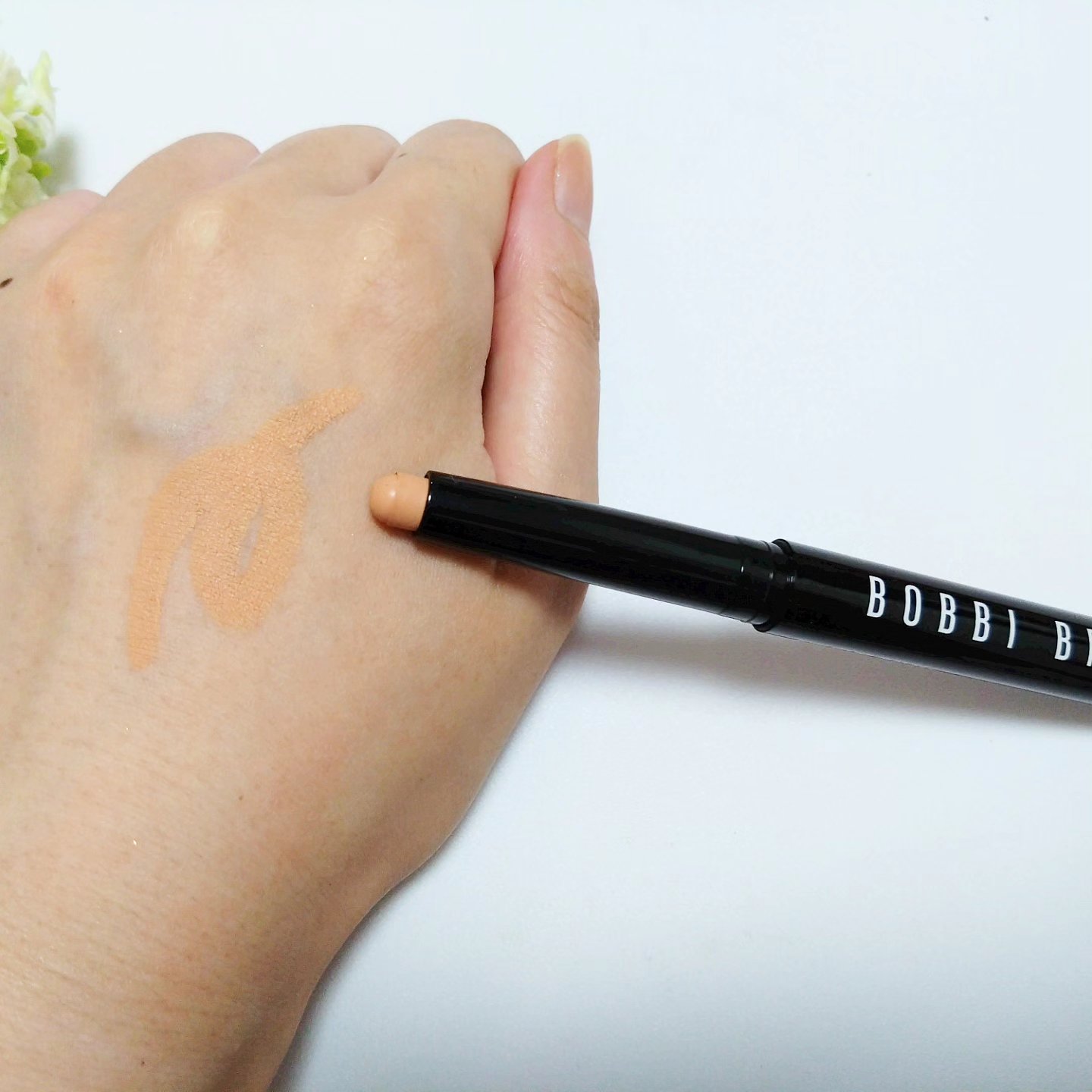 ロングウェア クリーム シャドウ スティック 60 トースト/BOBBI BROWN/スティックアイシャドウを使ったクチコミ（2枚目）