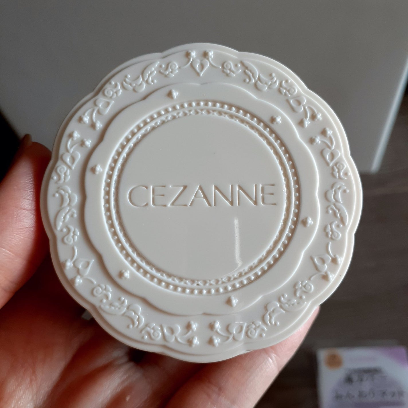 UVシルクカバーパウダー/CEZANNE/プレストパウダーを使ったクチコミ(4枚目)