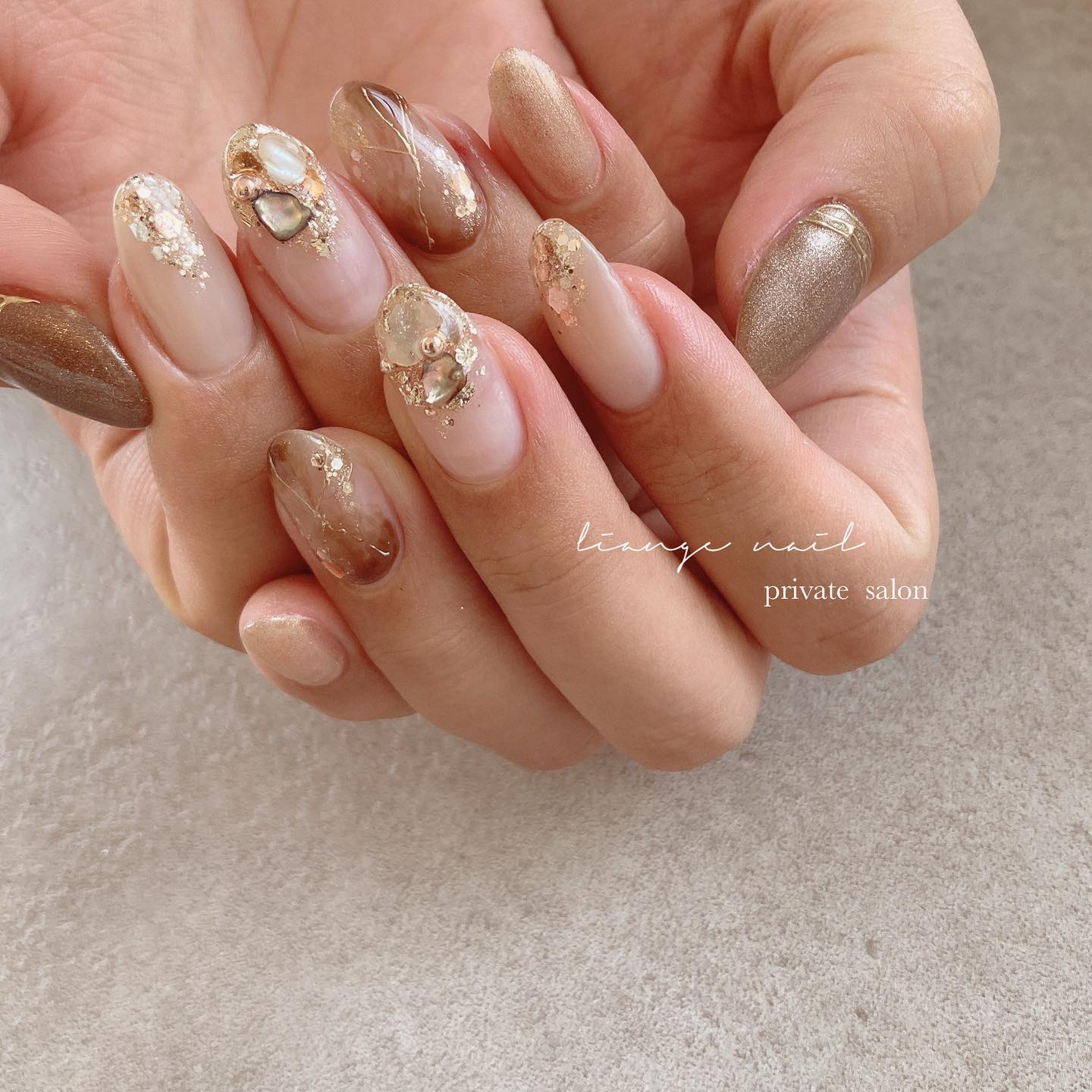 #リアンジェネイル,#柏ネイル,#ネイル,#ニュアンスネイル,#大人ニュアンスネイル,#秋ネイル,#冬ネイル,#シェルネイル,#ミラーネイル,#天然石ネイルのネイルデザイン
