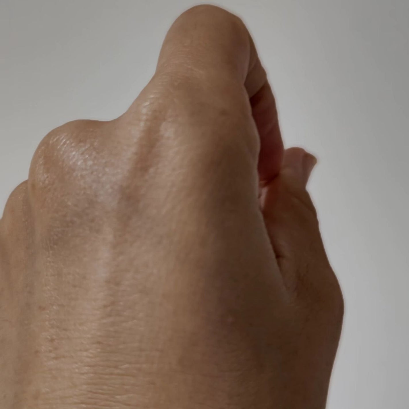 やまこ☆フォロバ♡新しもの好き♪ on LIPS 「今やすっかり、定番になったクッションファンデだけど、、カバー力..」(5枚目)