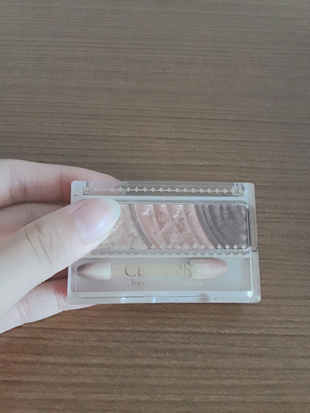 ラスティンググロスリップ/CEZANNE/口紅を使ったクチコミ（3枚目）