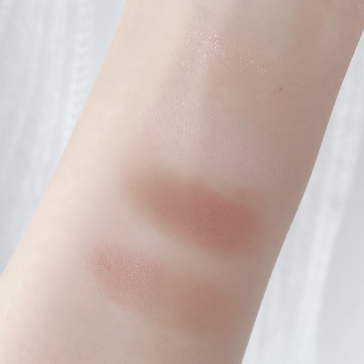 ペールトーンアイシャドウ/CEZANNE/アイシャドウを使ったクチコミ（2枚目）