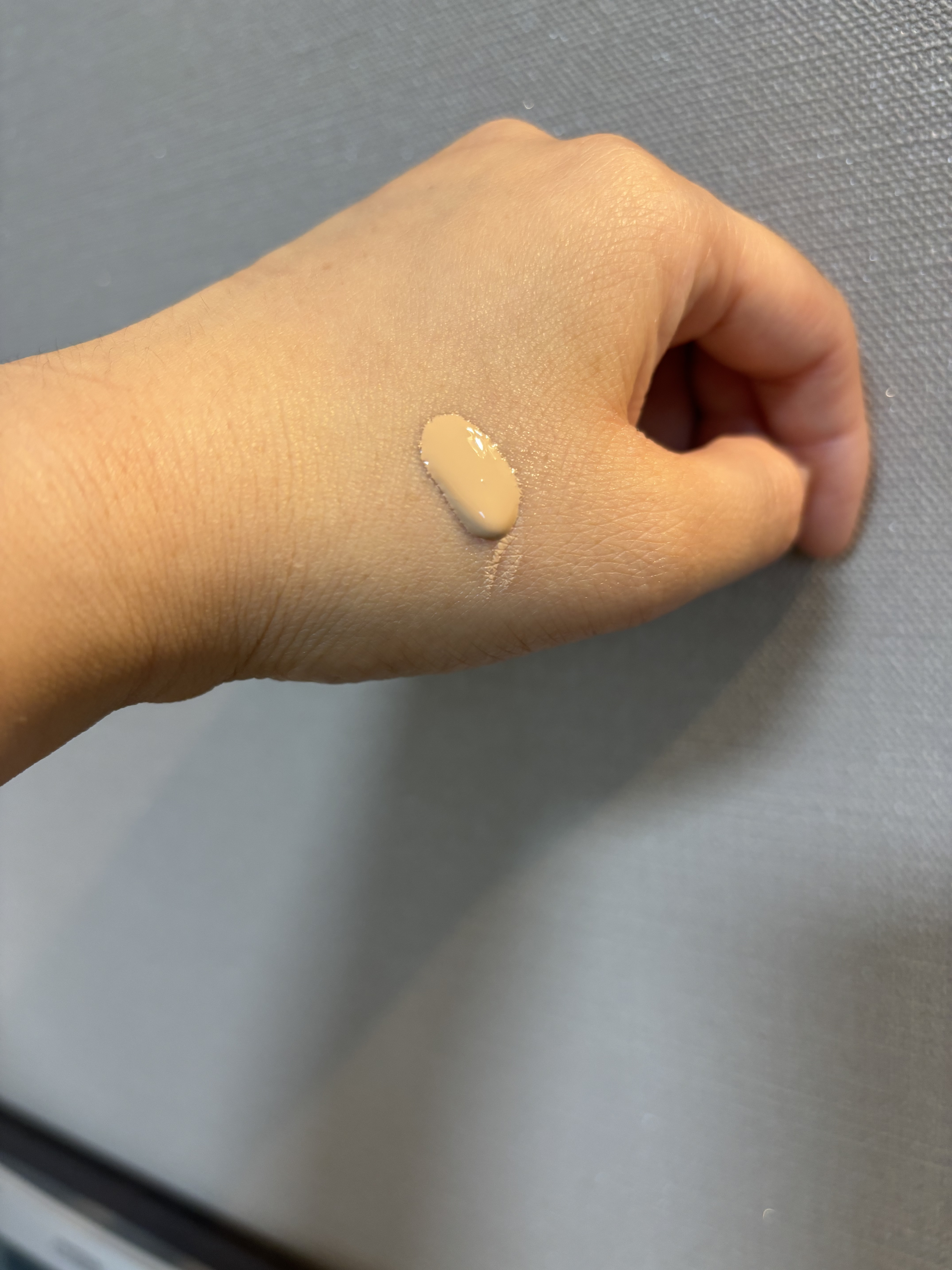 クラリティフロウリクイド/LUNASOL/リキッドファンデーションを使ったクチコミ（3枚目）