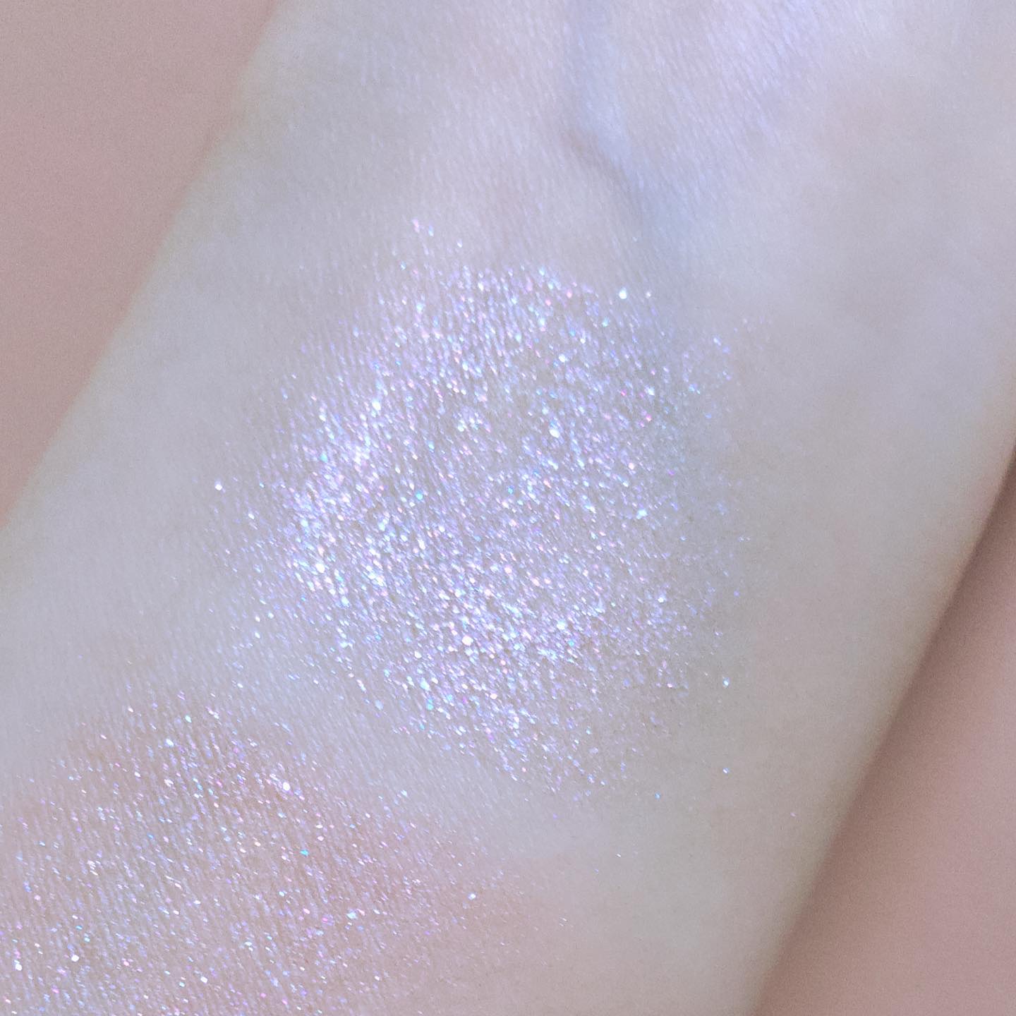 THREE ユナイテッドフルイドアイカラー/THREE/リキッドアイシャドウを使ったクチコミ（3枚目）