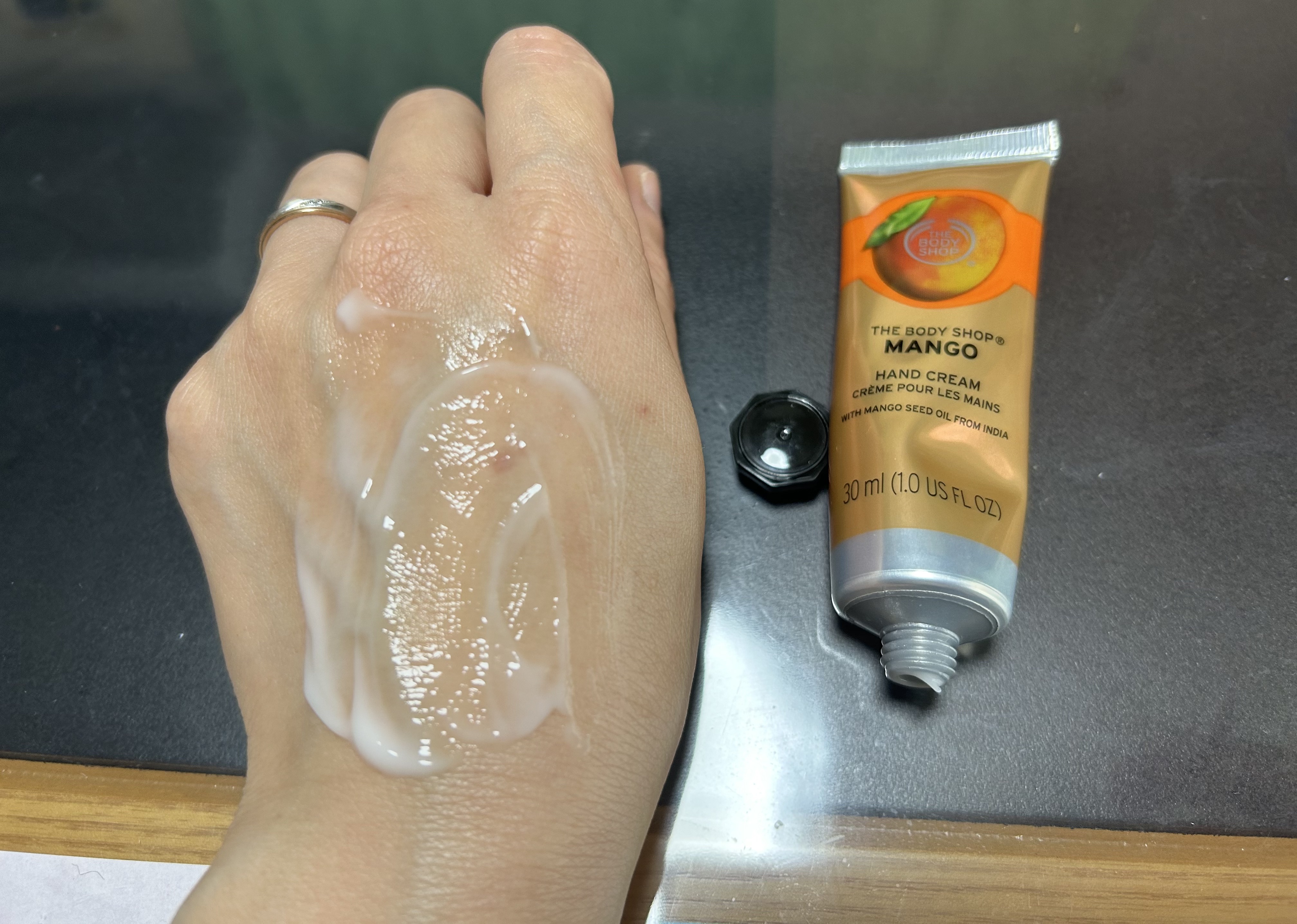 ハンドクリーム マンゴー/THE BODY SHOP/ハンドクリームを使ったクチコミ（2枚目）