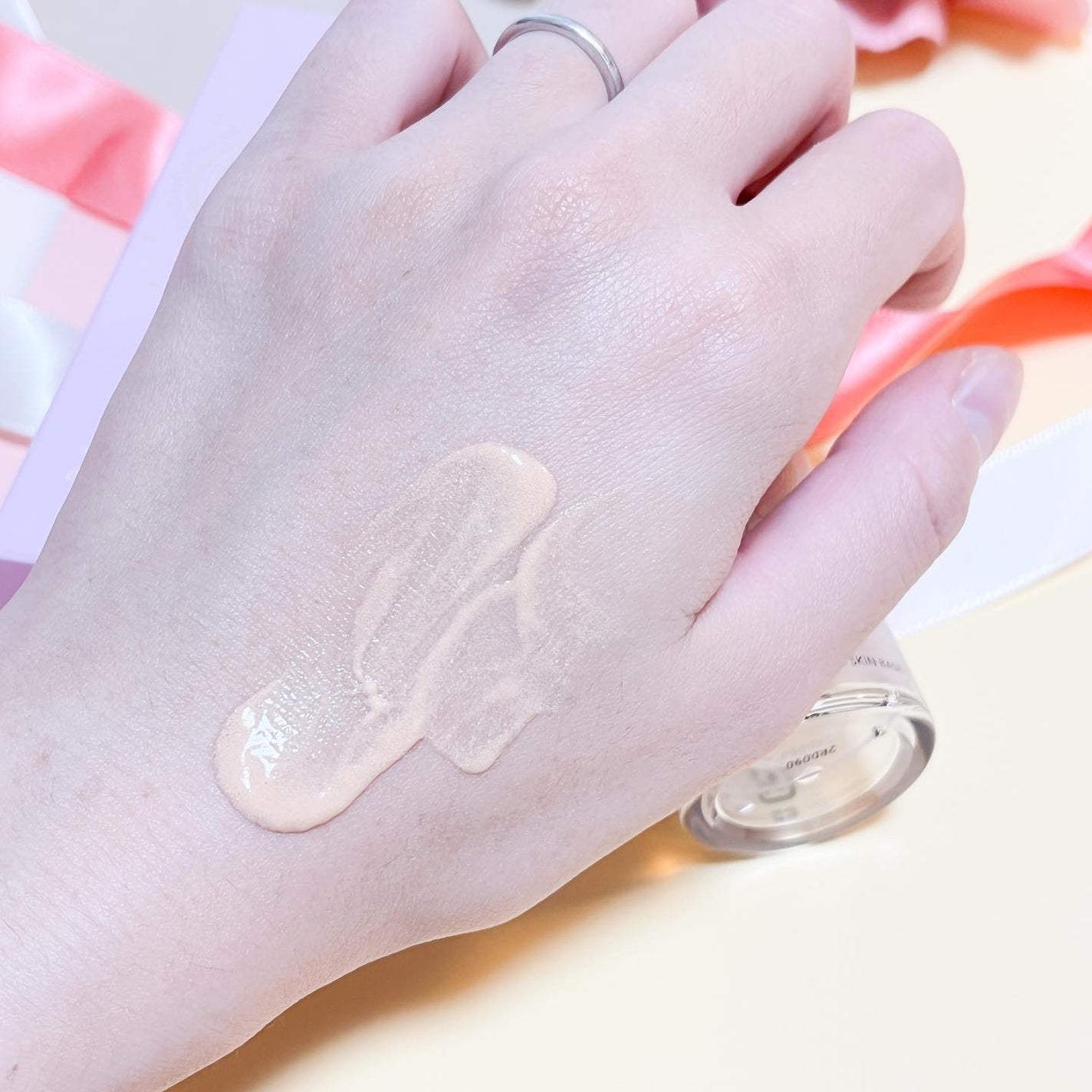 コラーゲンモイスチャースキンベース/illuN/化粧下地を使ったクチコミ(4枚目)