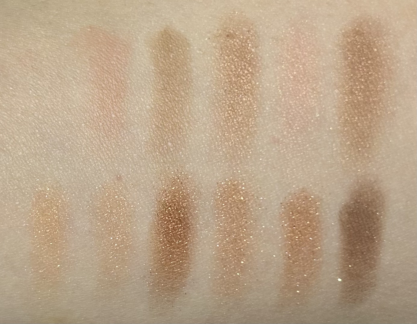 バレンタインボックス/VAVI MELLO/アイシャドウパレットを使ったクチコミ（2枚目）