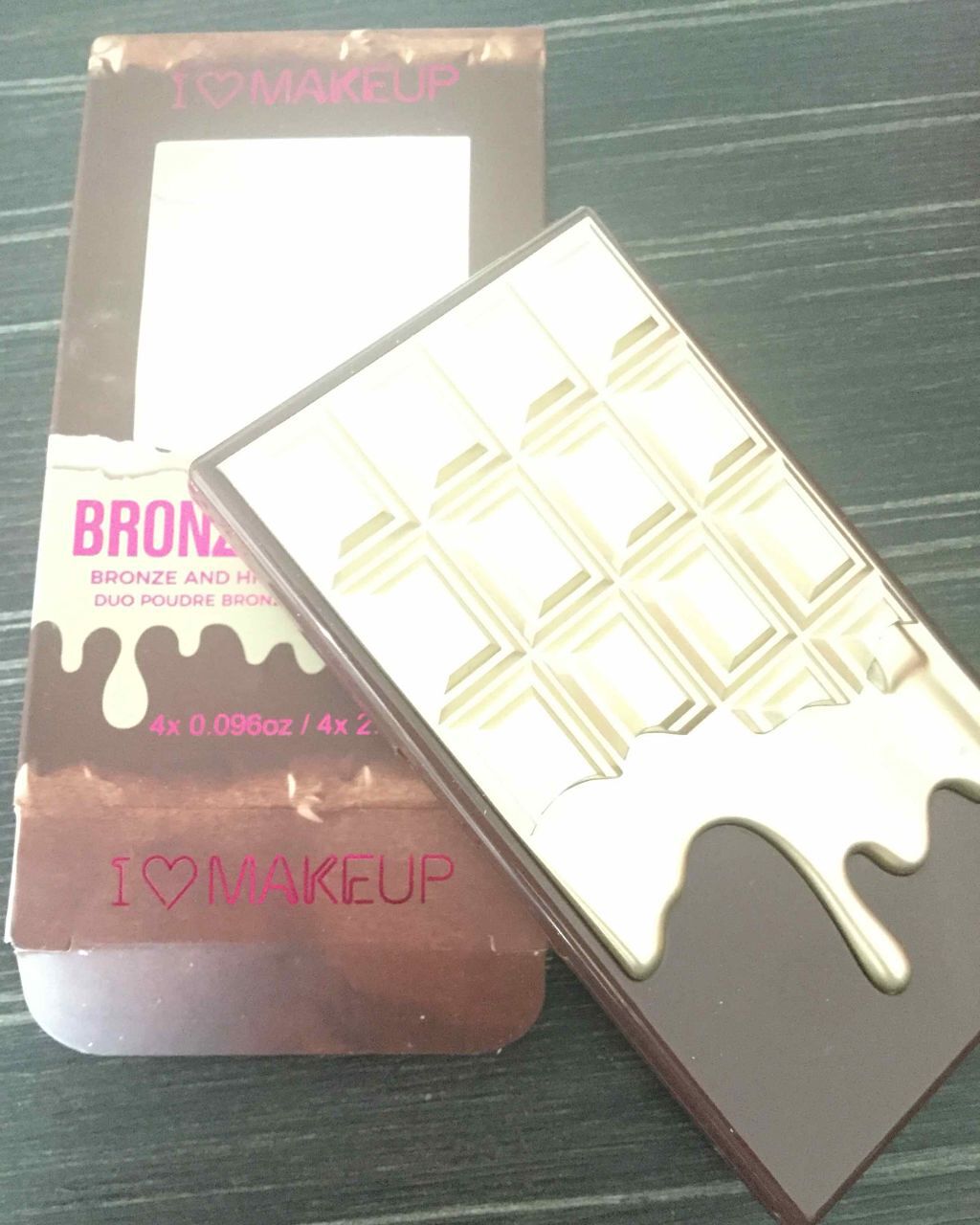 I Heart Revolution Bronze and Glow/MAKEUP REVOLUTION/ブロンザーを使ったクチコミ（1枚目）