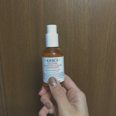 Kiehl's キールズ スムージング ヘアオイルのクチコミ「

友達からの誕生日プレゼント🎁

初めて使うキールズ商品です

出した感じは重めのオイルだけ.....」（2枚目）