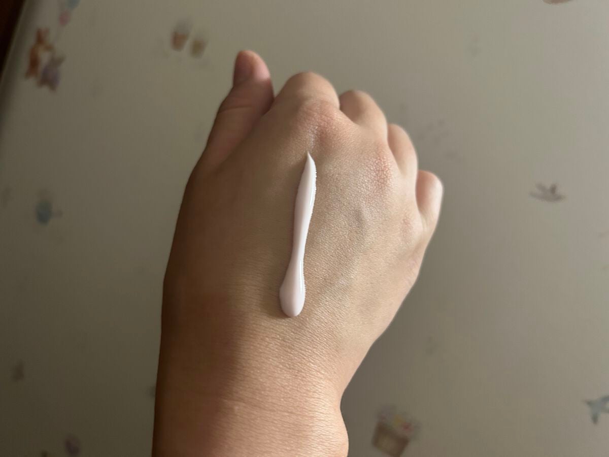 ニベアUV ディープ プロテクト&ケア トーンアップ エッセンス/ニベア/日焼け止めローションを使ったクチコミ(2枚目)