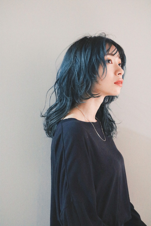 ウルフカットヘア