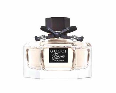 GUCCI
フローラ バイ グッチ オードパルファム

金木犀の落ち着いた香りです☺️
初めてブランド品の香水を購入した時のドキドキ感は忘れられません笑
ここぞという時に付けてます( ¨̮ )︎︎❤︎︎