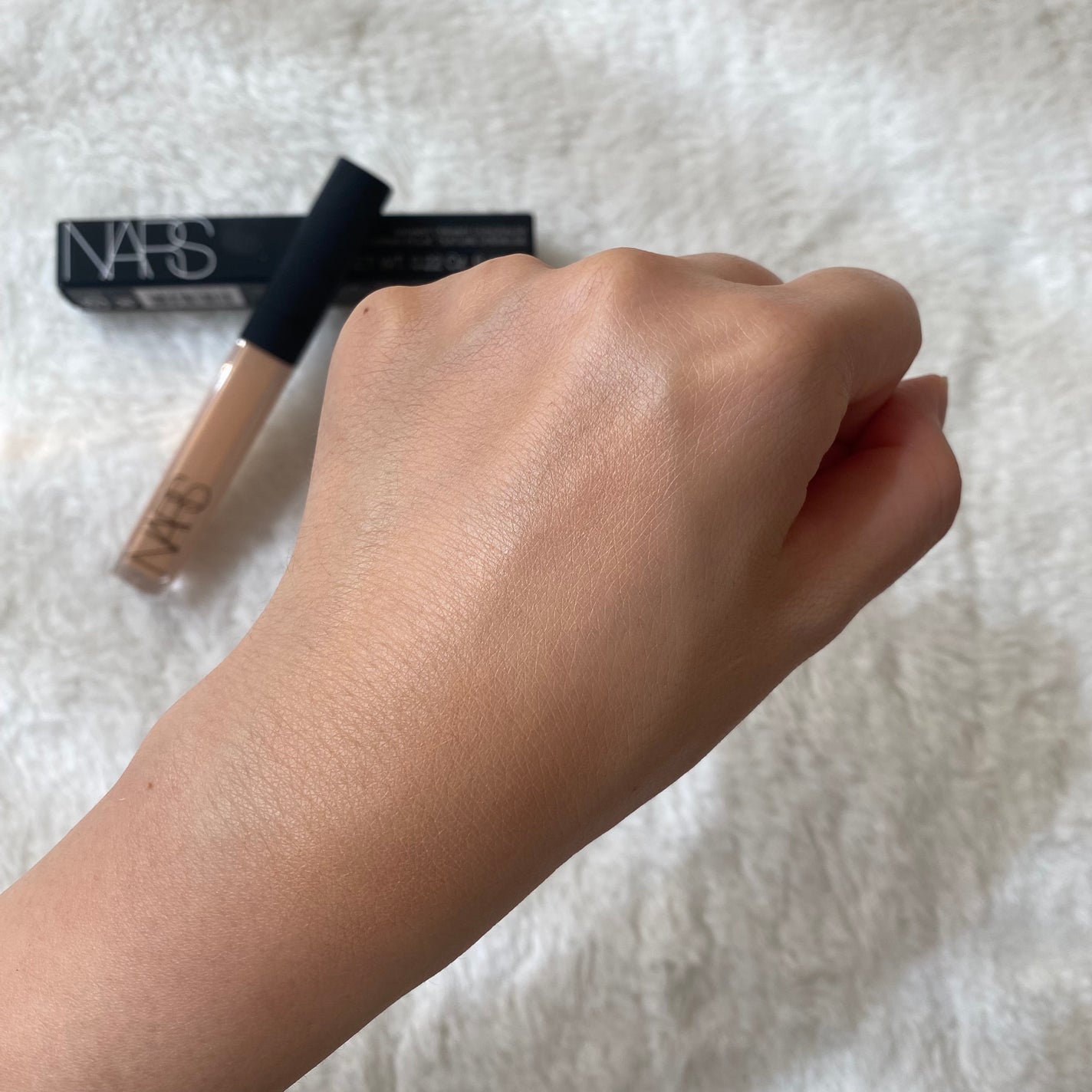 ラディアントクリーミーコンシーラー/NARS/リキッドコンシーラーを使ったクチコミ(3枚目)