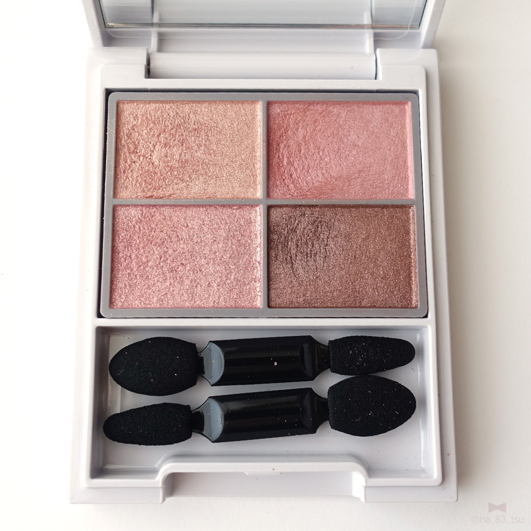 フォートーンズスタイリングアイズ/オルビス/パウダーアイブロウを使ったクチコミ（2枚目）