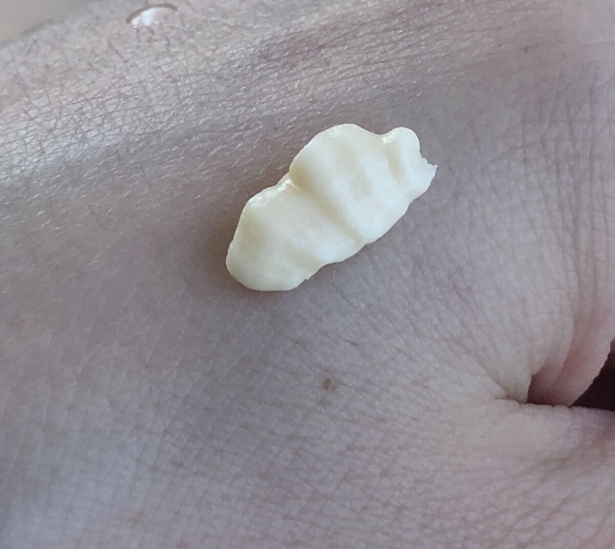 レユリのクチコミ「◎涙袋がふっくらしてきた気がする
◎少しの量で良く伸びる

✖️しっかり馴染ませないと馴染んで.....」（3枚目）