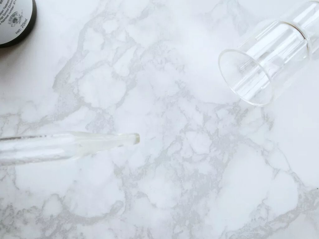 プラツェンタール エキストレ/スノーヴァ/美容液を使ったクチコミ(2枚目)