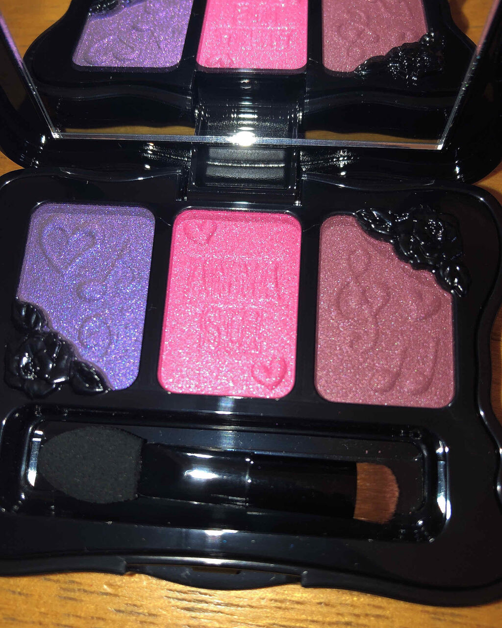 アイカラー トリオ/ANNA SUI/アイシャドウパレットを使ったクチコミ（3枚目）