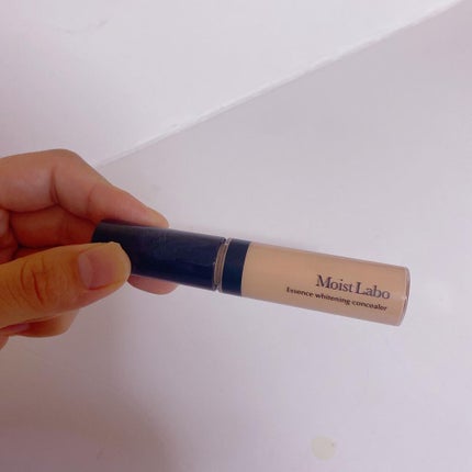モイストラボ エッセンス薬用美白コンシーラー/Moist Labo/リキッドコンシーラーを使ったクチコミ(1枚目)