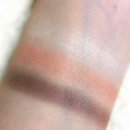 トーンアップアイシャドウ/CEZANNE/アイシャドウパレットを使ったクチコミ(3枚目)