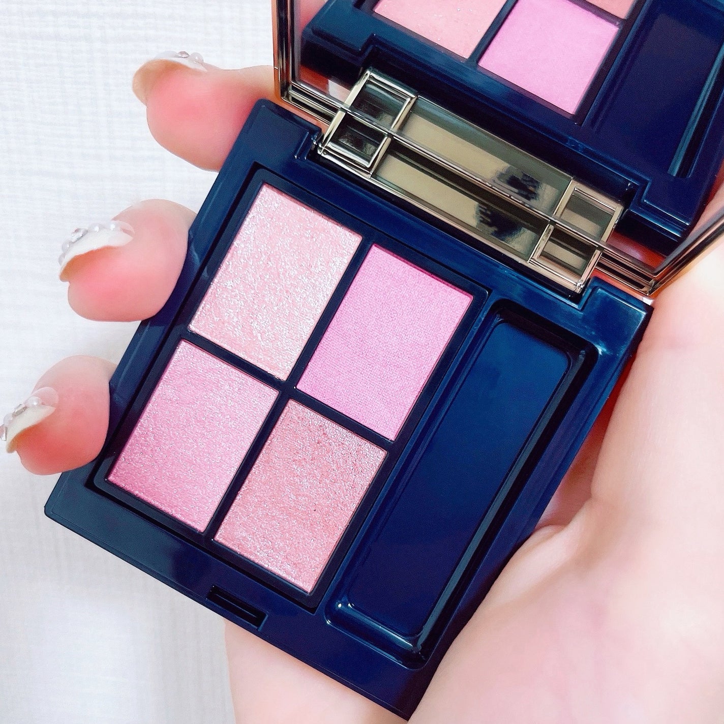 ミネラルクラッシィシャドー/エトヴォス/アイシャドウパレットを使ったクチコミ(2枚目)