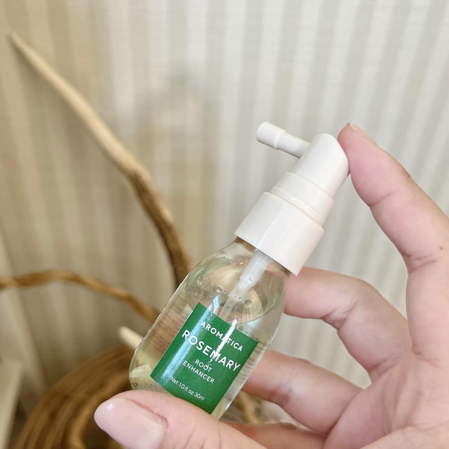 ローズマリールートエンハンサー/AROMATICA/頭皮ローションを使ったクチコミ（3枚目）
