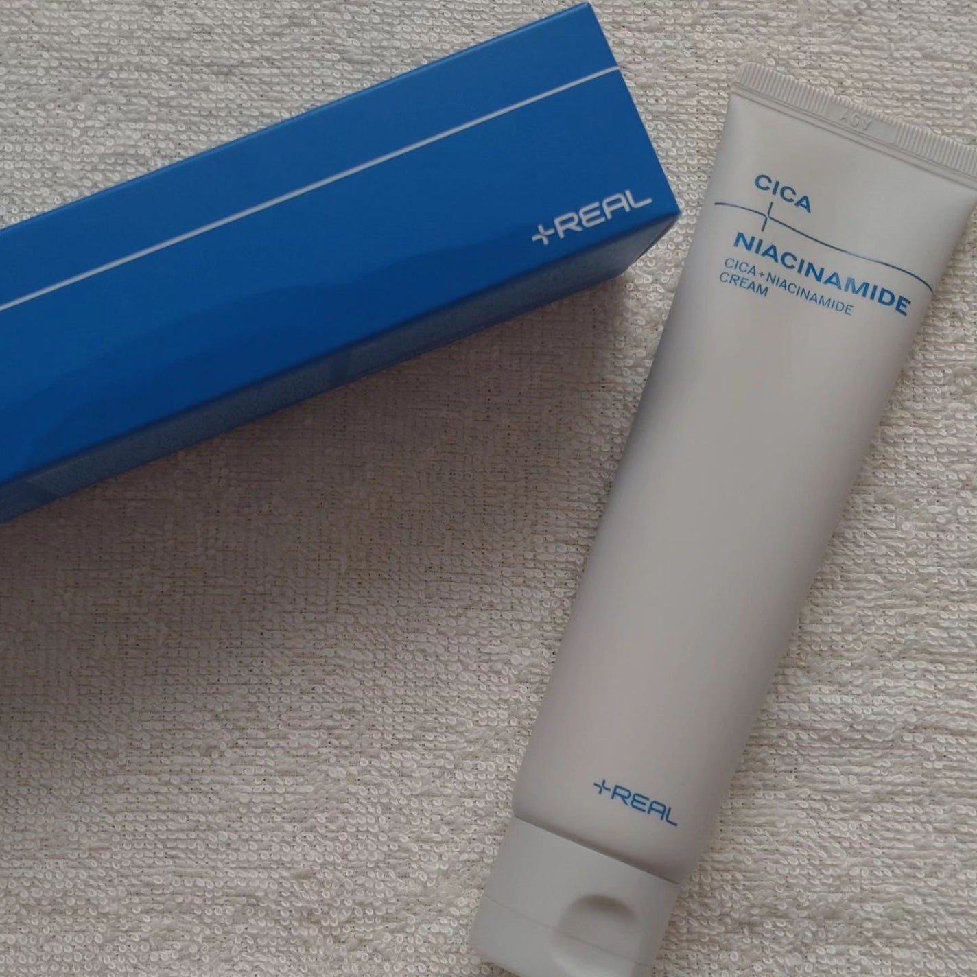 エミ✿投稿ある方フォロバ100 on LIPS 「+REAL様より、クリアトナー&シカ+ナイアシンアミドセラム&..」(8枚目)