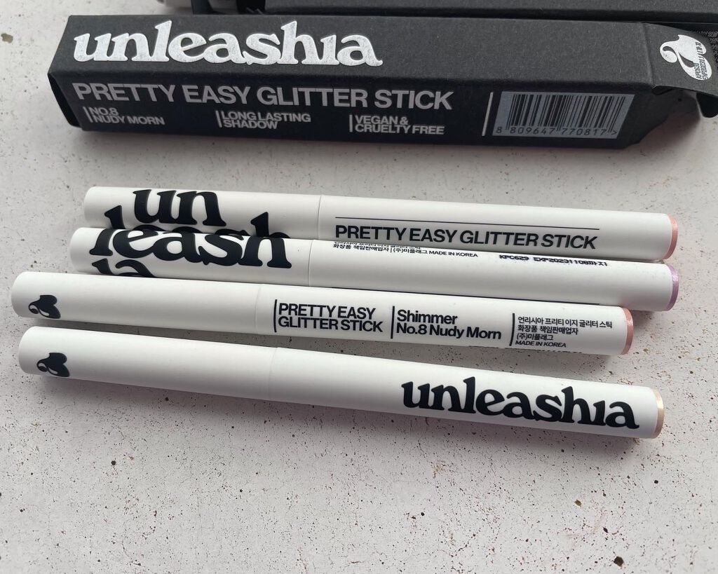 プリティー イージーグリッタースティック/unleashia/グリッターを使ったクチコミ（2枚目）