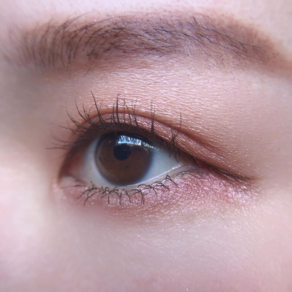 あゆみ on LIPS 「・\#todaysmake/・アイシャドウ☑@clio_off..」(3枚目)