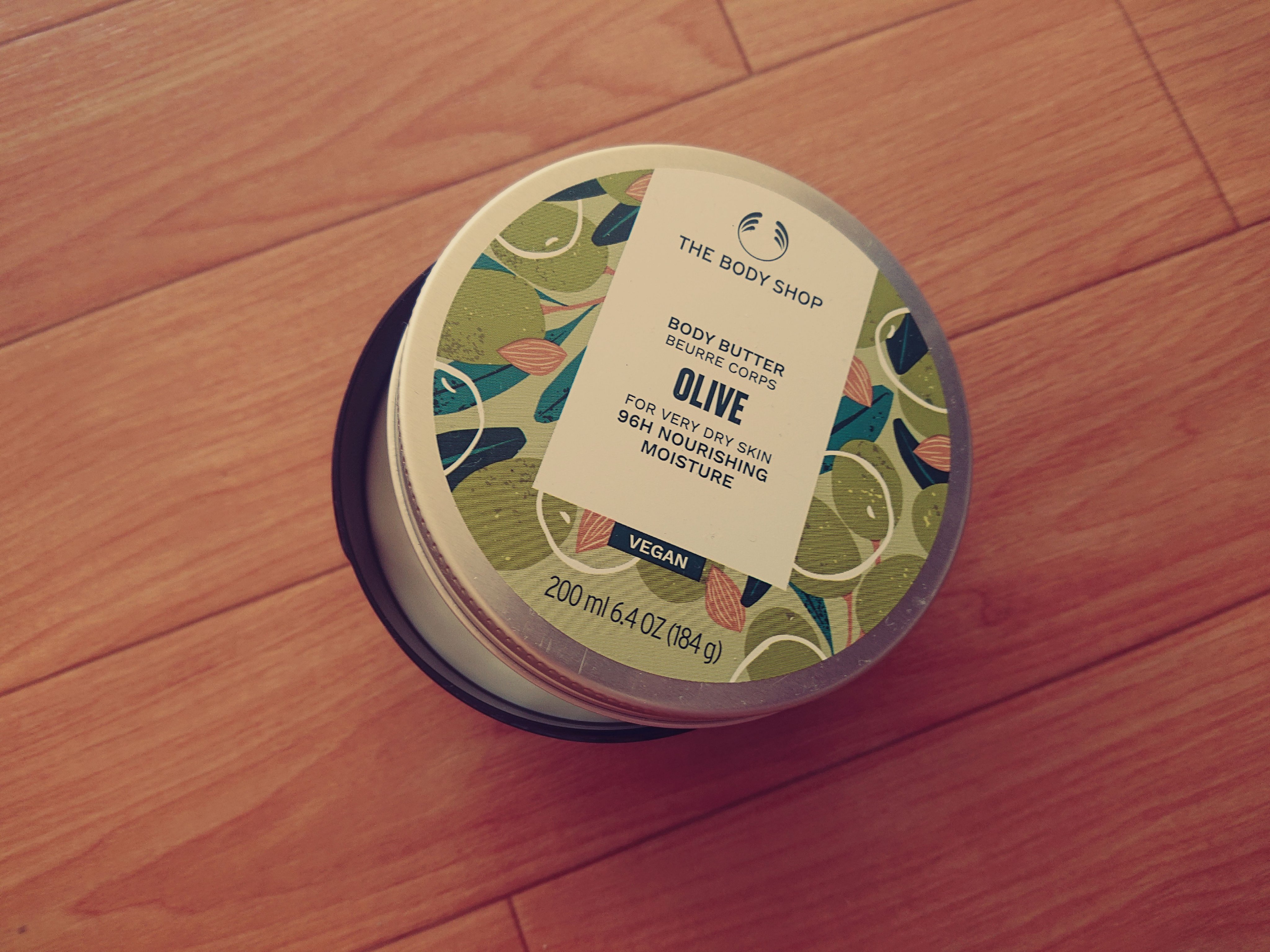 ボディバター オリーブ/THE BODY SHOP/ボディクリームを使ったクチコミ（1枚目）
