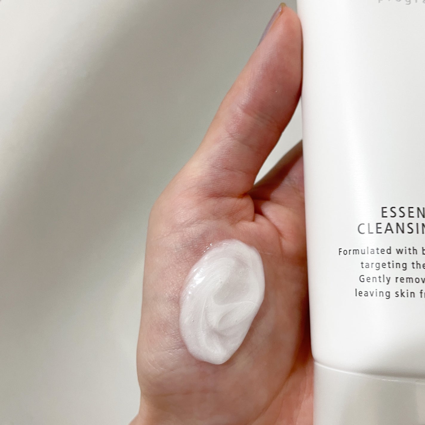 エッセンスイン クレンジングフォーム/d プログラム/洗顔フォームを使ったクチコミ(3枚目)