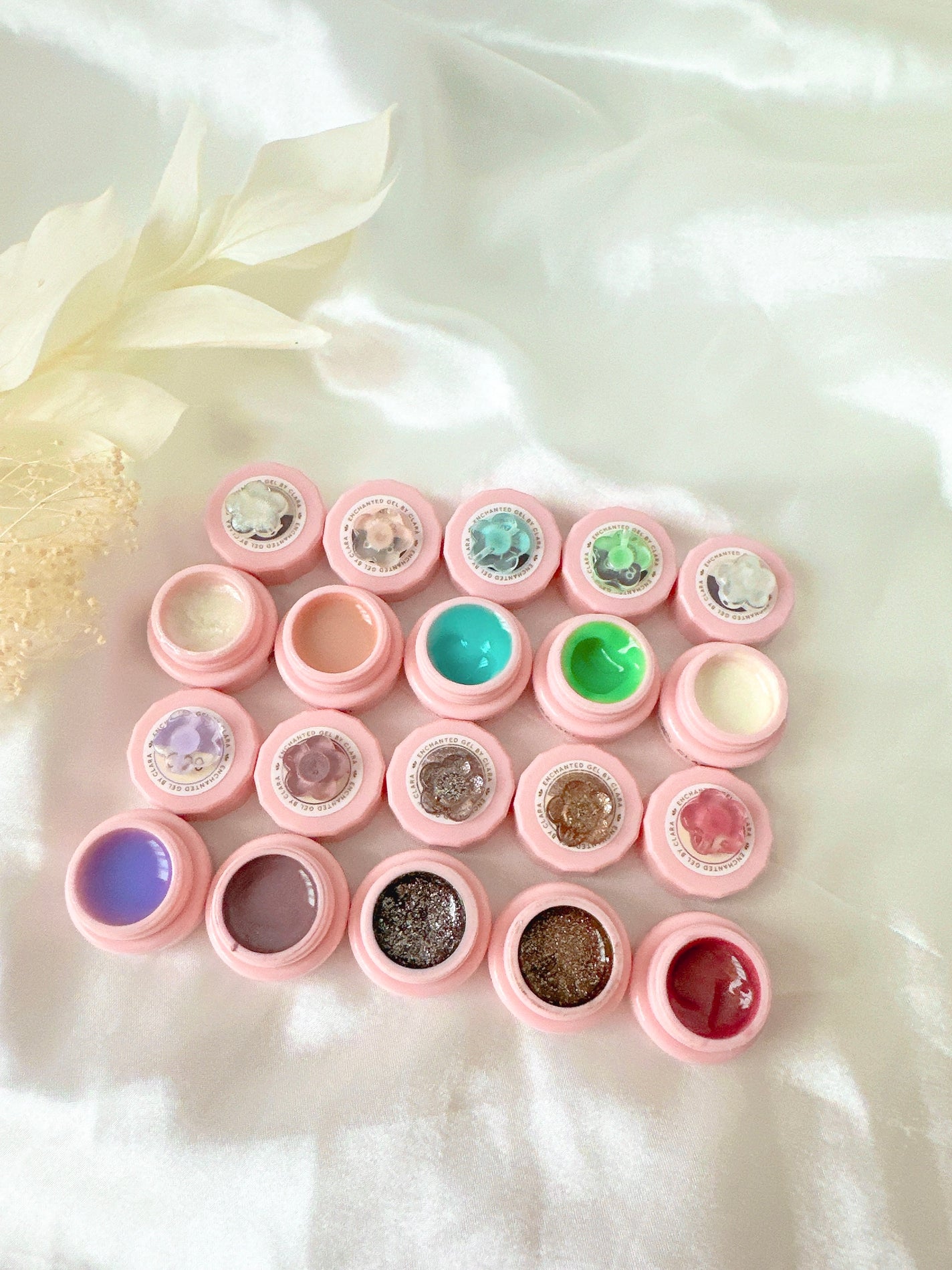 めるᙏ̤̫͚𓍯フォロバ on LIPS 「〖ClaraNail〗⋆⸜クララネイルの大人気カラージェル⸝⋆..」(5枚目)