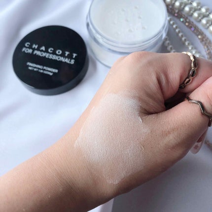 フィニッシングパウダー/チャコット・コスメティクス/ルースパウダーを使ったクチコミ(3枚目)