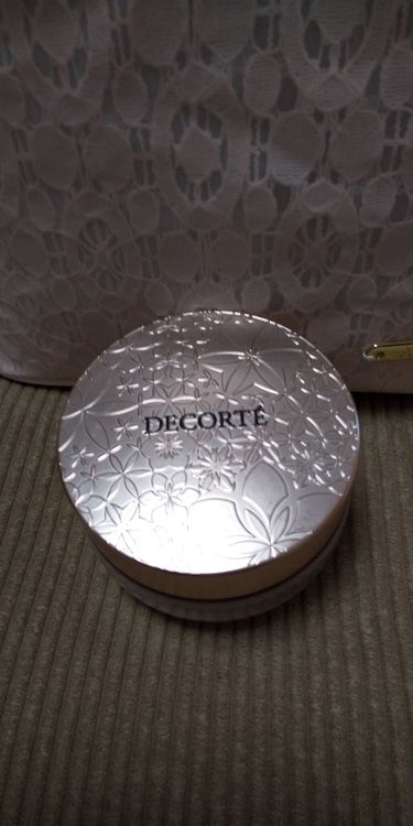 AQ MW フェイスパウダー/DECORTÉ/ルースパウダーを使ったクチコミ（1枚目）