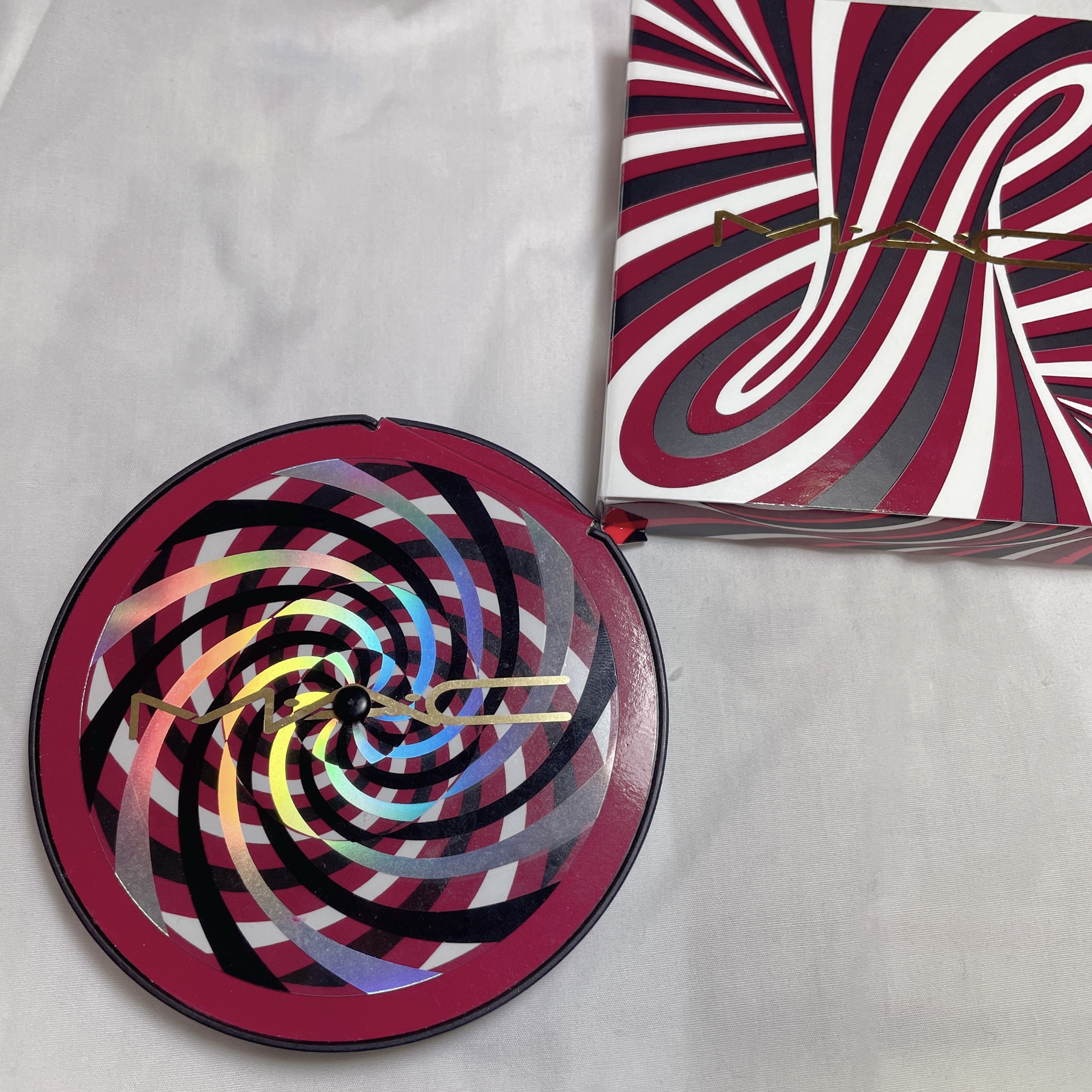  サプライズ アイズ アイシャドウ × 6  リッチ/M・A・C/アイシャドウパレットを使ったクチコミ（1枚目）