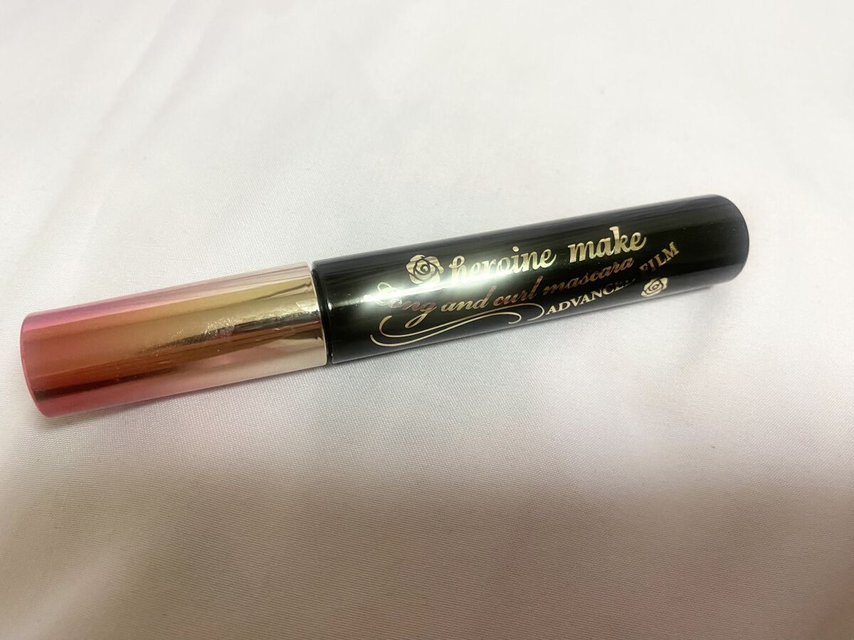 久々すぎる投稿…
臨月に入りましたsofieです🌸
現役妊婦さんよければお友達になりましょ〜😆笑

最近LIPSで購入したヒロインメイクのロング＆カールマスカラ アドバンストフィルム！！
大人気ですよね！

普段マツエクなのですが、
た