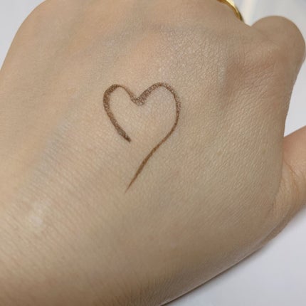 「密着アイライナー」ショート筆リキッド/デジャヴュ/リキッドアイライナーを使ったクチコミ(3枚目)