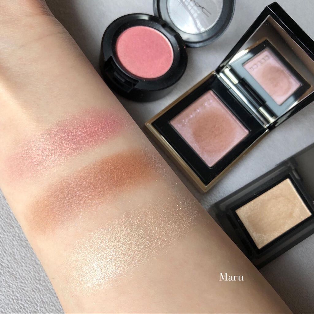 セルヴォーク ヴォランタリー アイズ/Celvoke/単色アイシャドウを使ったクチコミ（2枚目）