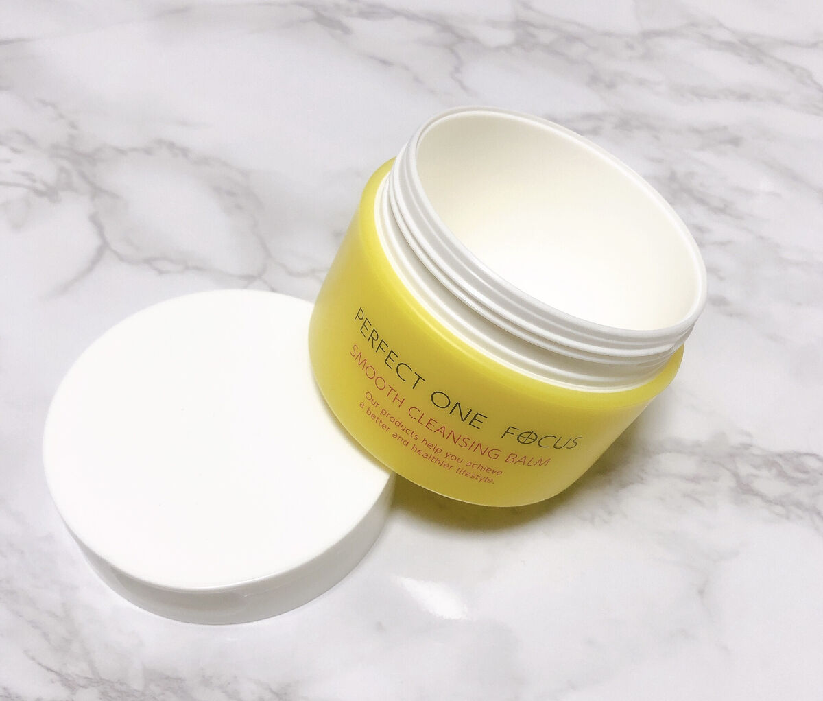 
【 PERFECT ONE FOCUS 】

  …スムースクレンジングバーム…




［特徴］


・9種類の厳選植物エキスを配合

・肌に優しいエステオイルを使用
（洗浄力は高いが、皮脂は落としすぎない）

・W洗顔不要

・柑橘系