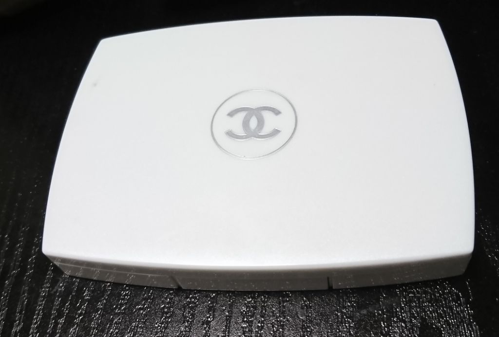 ル ブラン コンパクト ラディアンス/CHANEL/パウダーファンデーションを使ったクチコミ(1枚目)