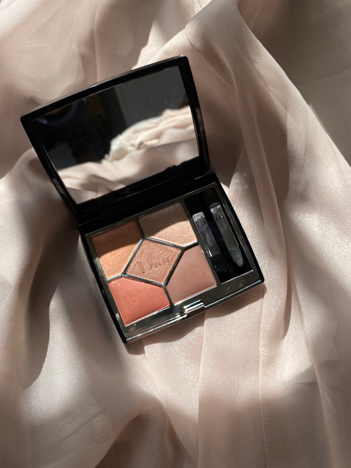 【旧】サンク クルール クチュール/Dior/アイシャドウパレットを使ったクチコミ(2枚目)